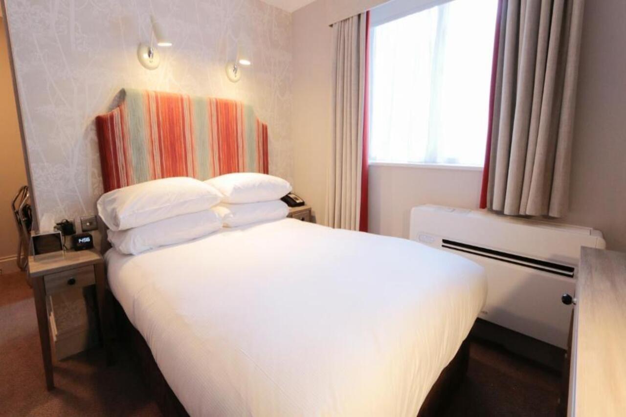 Doubletree By Hilton York Hotel Bagian luar foto
