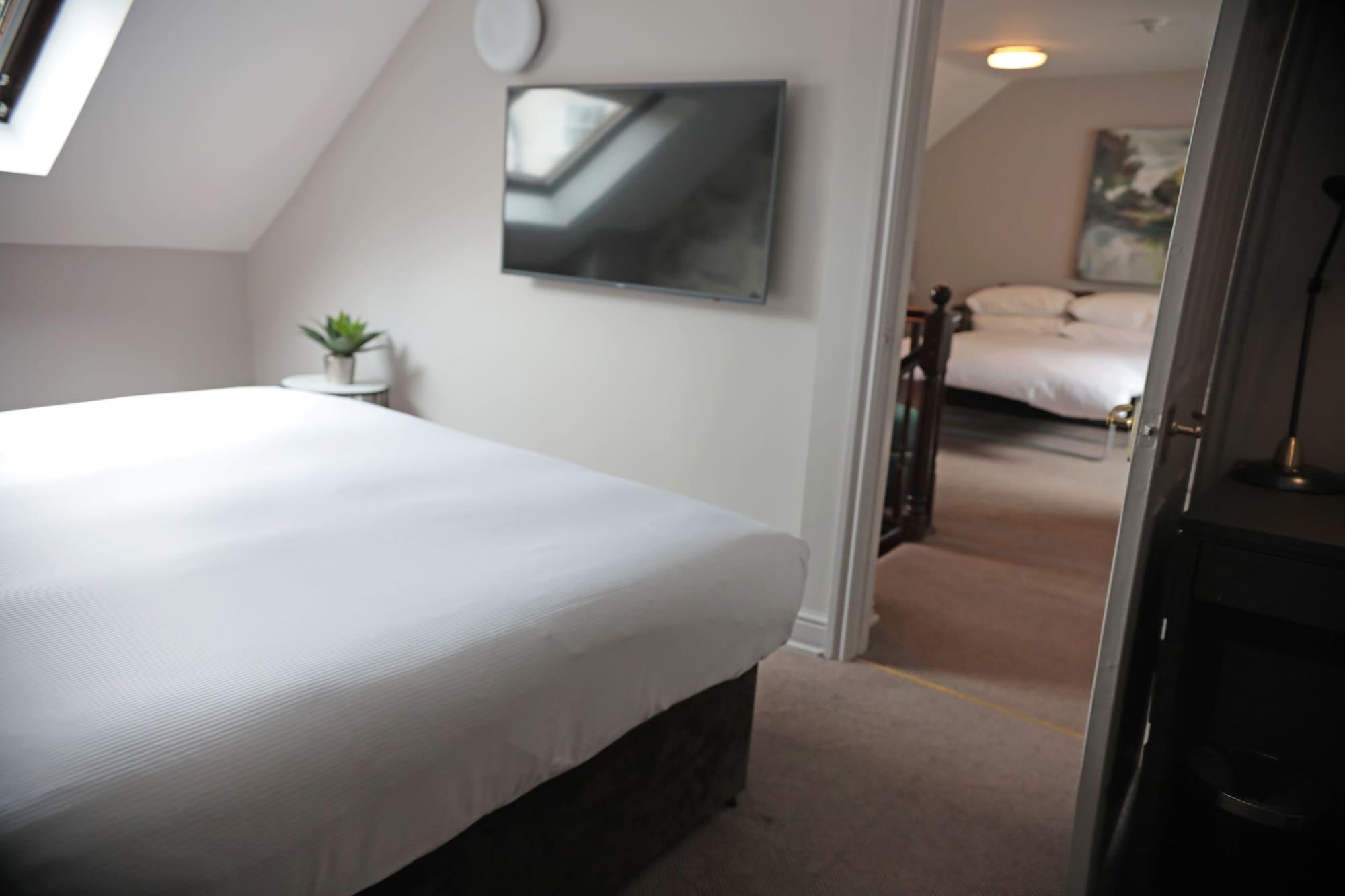 Doubletree By Hilton York Hotel Bagian luar foto