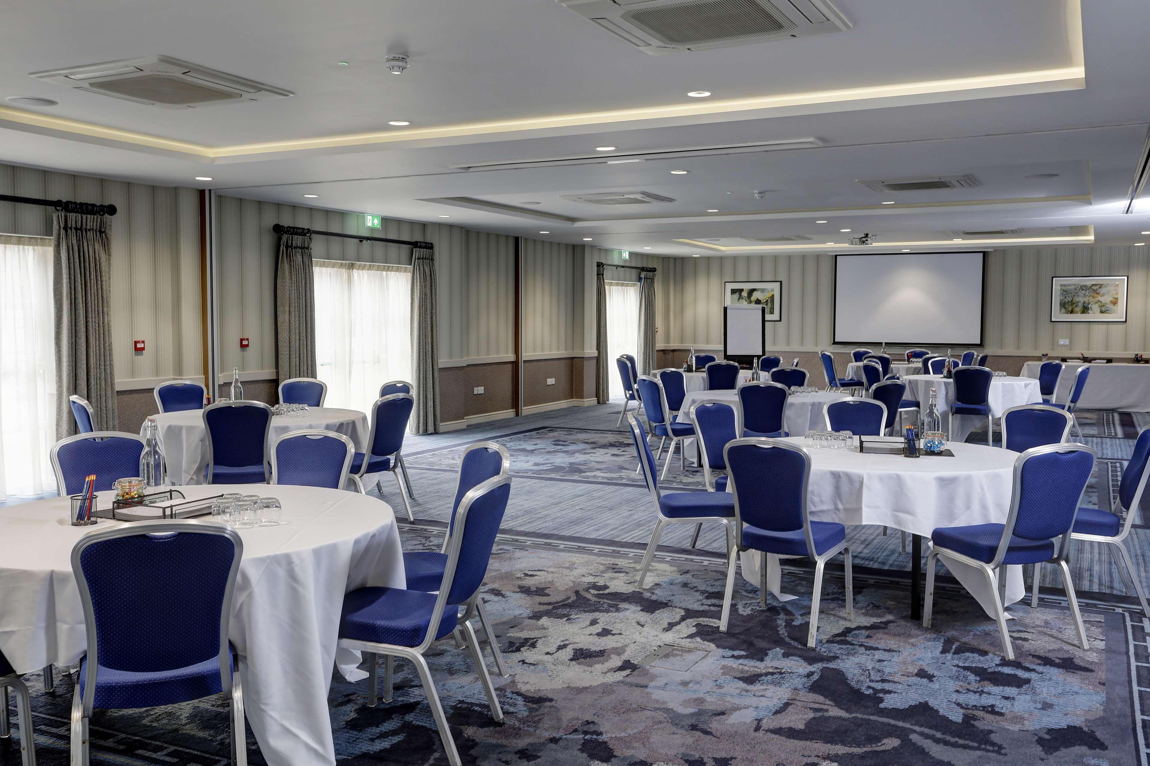 Doubletree By Hilton York Hotel Bagian luar foto