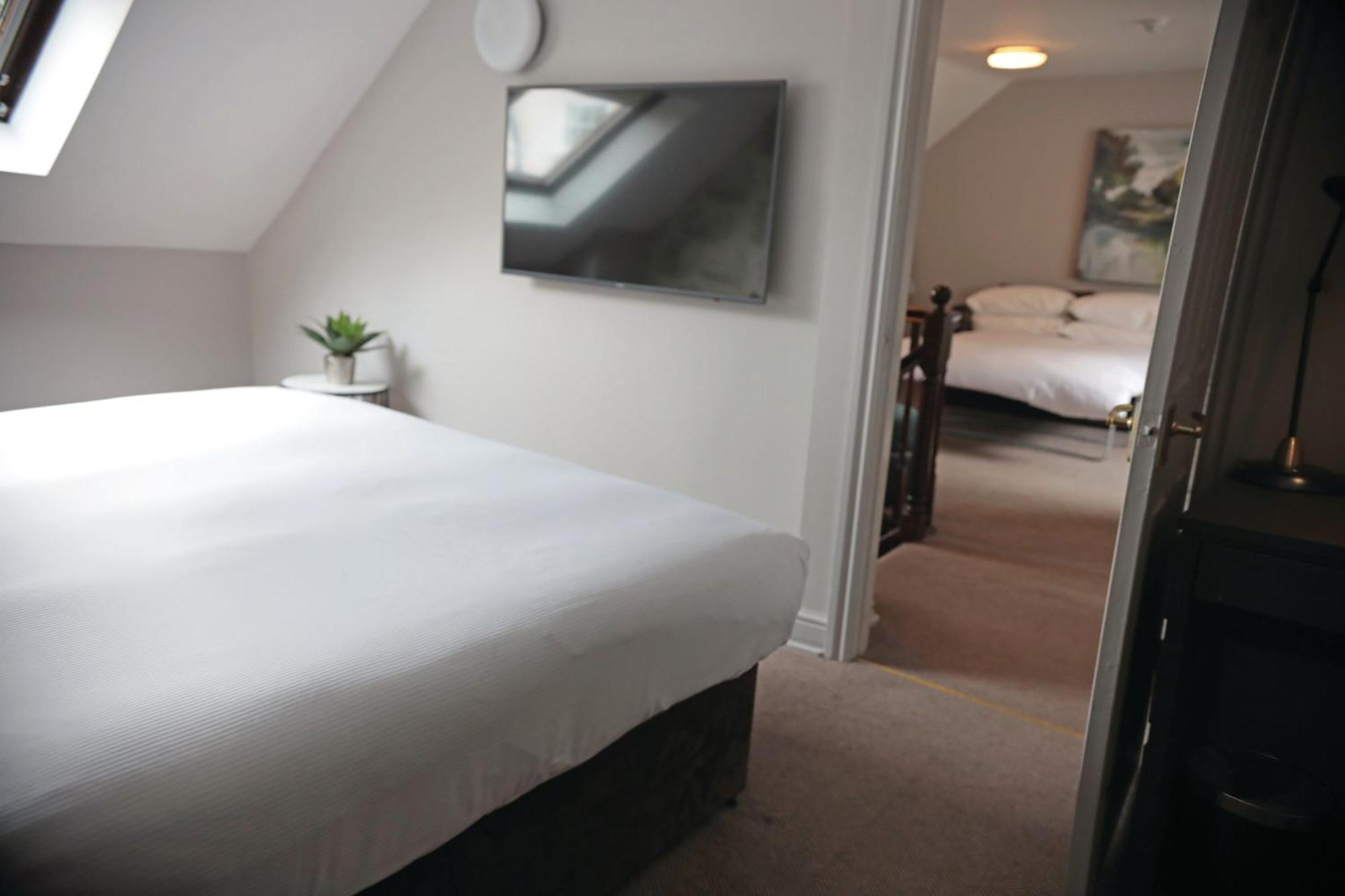 Doubletree By Hilton York Hotel Bagian luar foto
