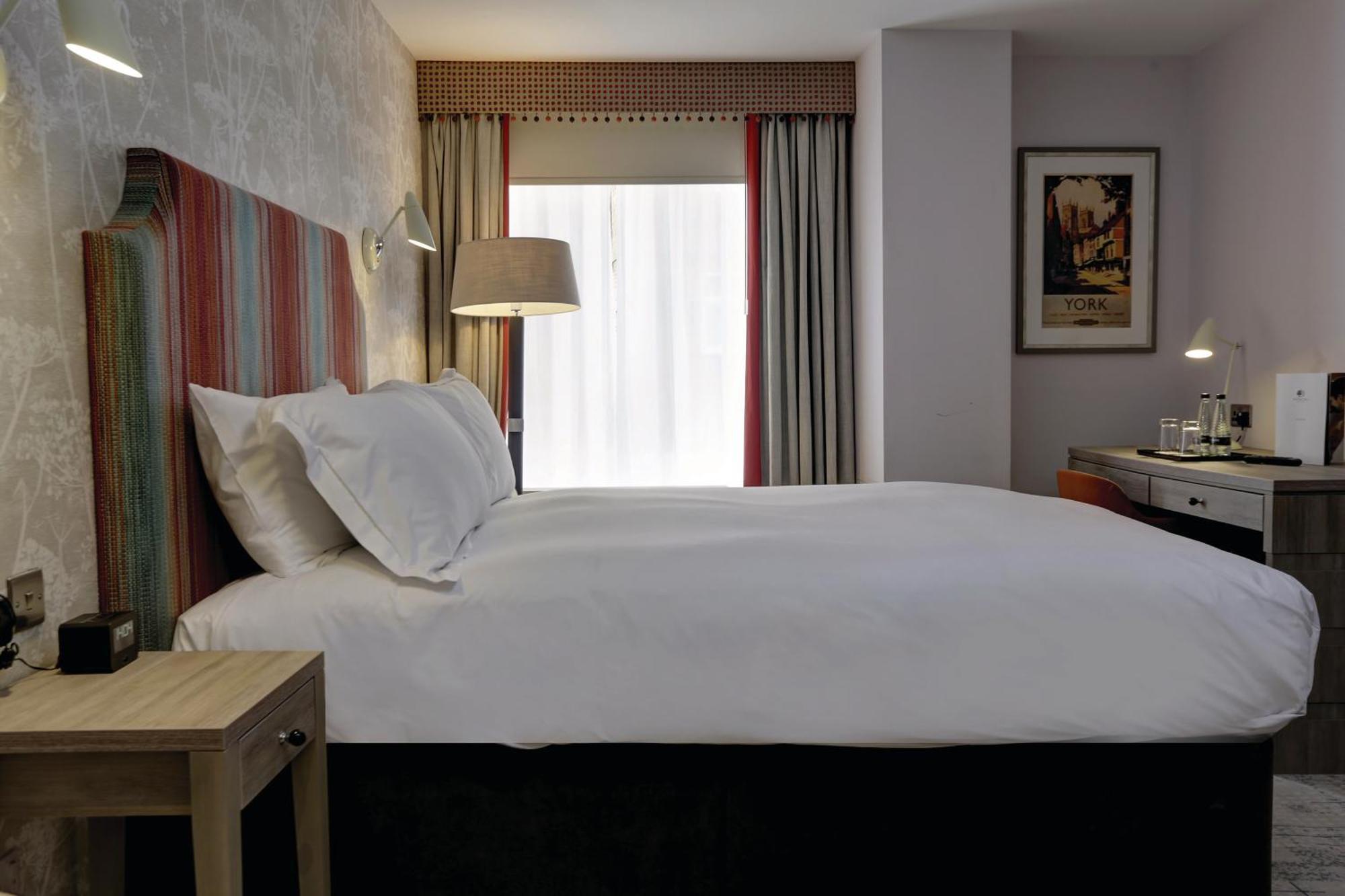 Doubletree By Hilton York Hotel Bagian luar foto