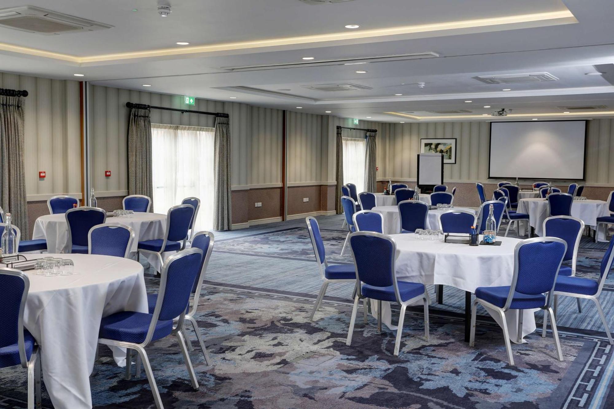 Doubletree By Hilton York Hotel Bagian luar foto