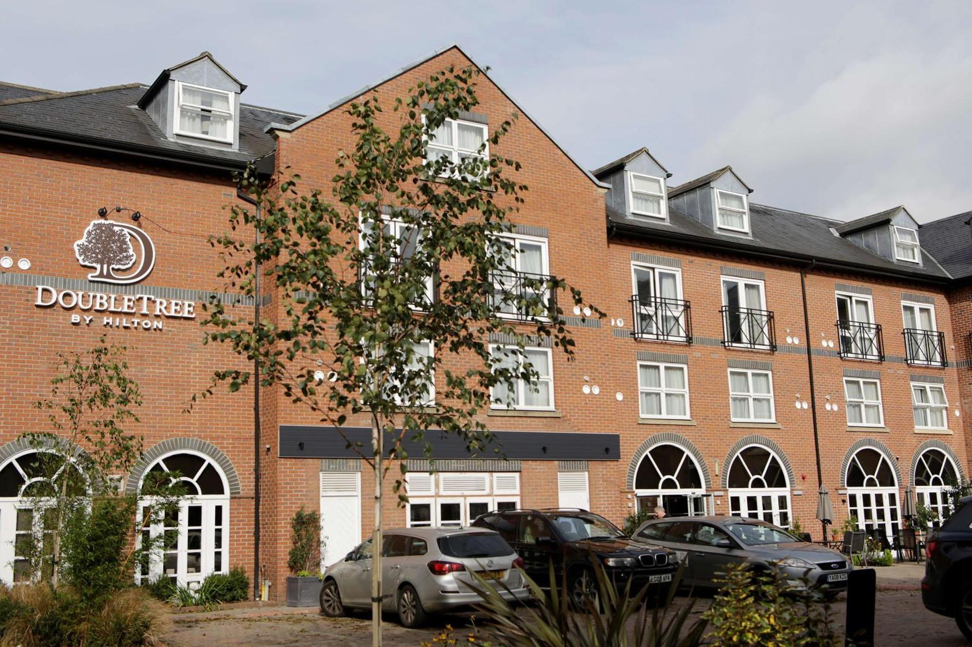 Doubletree By Hilton York Hotel Bagian luar foto