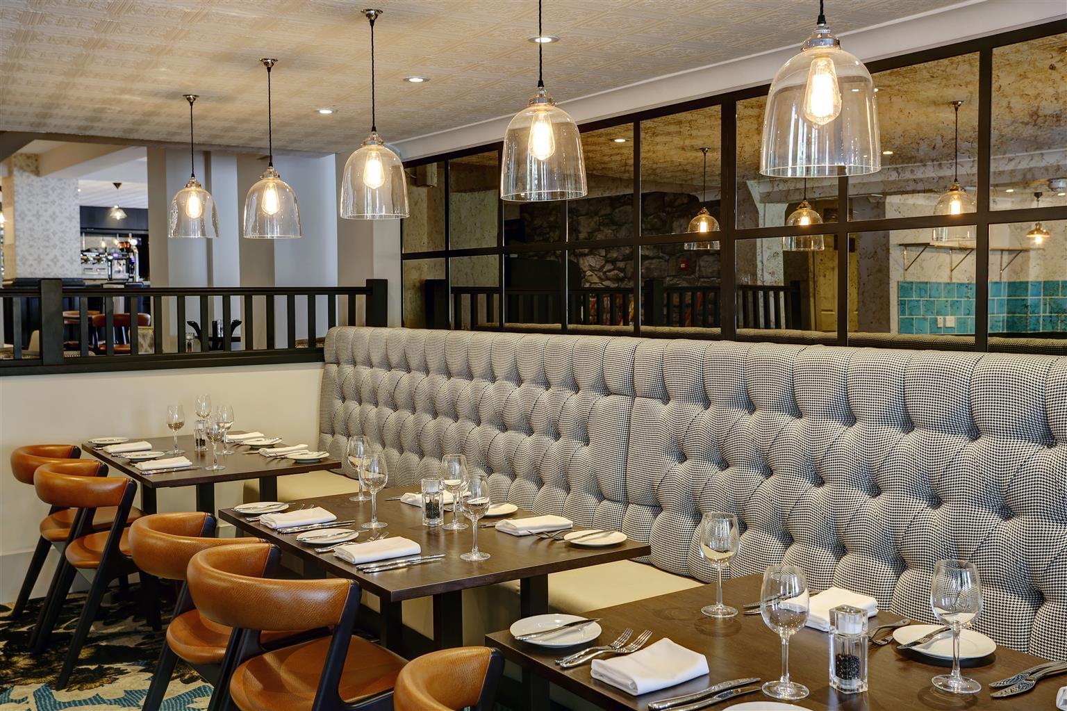 Doubletree By Hilton York Hotel Bagian luar foto